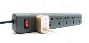 Belkin Essential Series Surge Protector - most popular and 6 points
